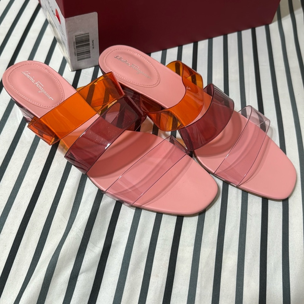 Brand new pink Slippers size 9.5 !! Ferragamo